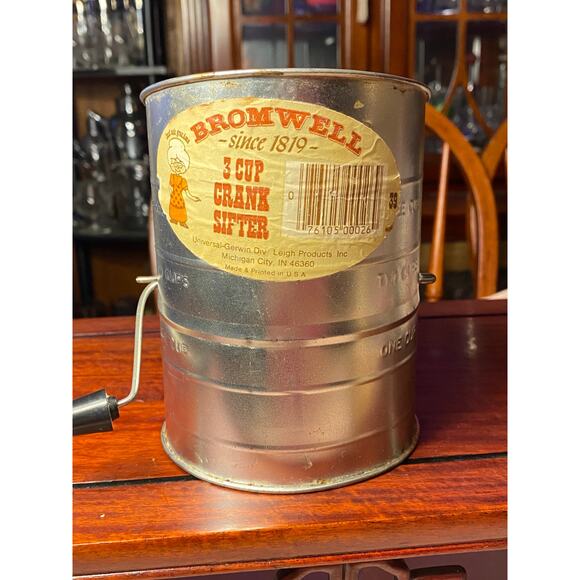 VTG Bromwell 3 cup Crank Sifter Flour Baking with Original Sticker EUC - Picture 13 of 15